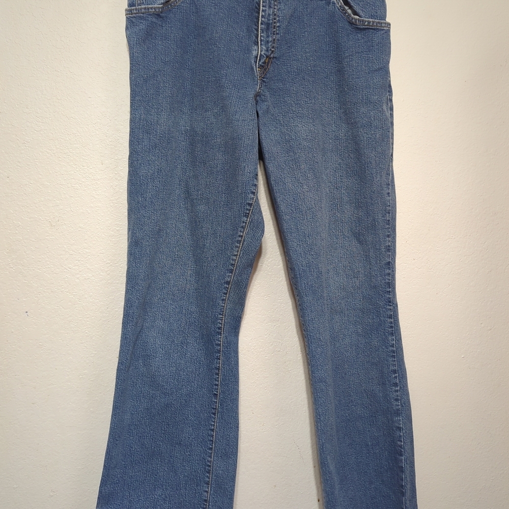 Levis 550 Classic Relaxed Bootcut Jeans Womens 16M Blue Timeless Casual Chic